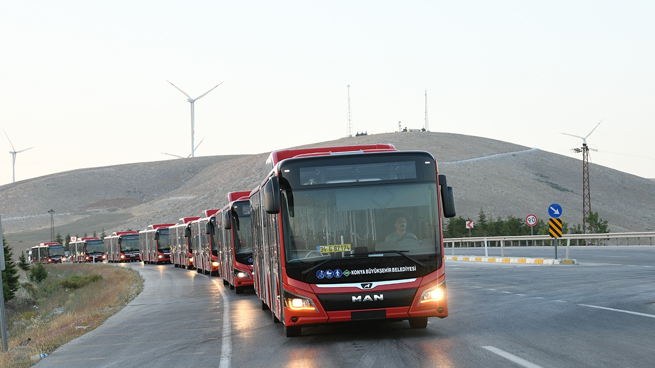 Konya’da her gün yaklaşık 400 bin kişi seyahat ediyor! Toplu ulaşım filosuna 8 otobüs daha katıldı