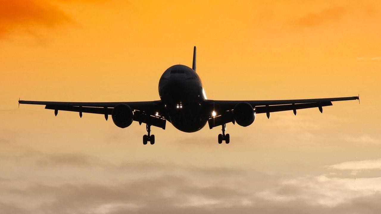 İsrail’e uçuşlar devam ediyor, gelen yolcular kayıt altına alınıyor