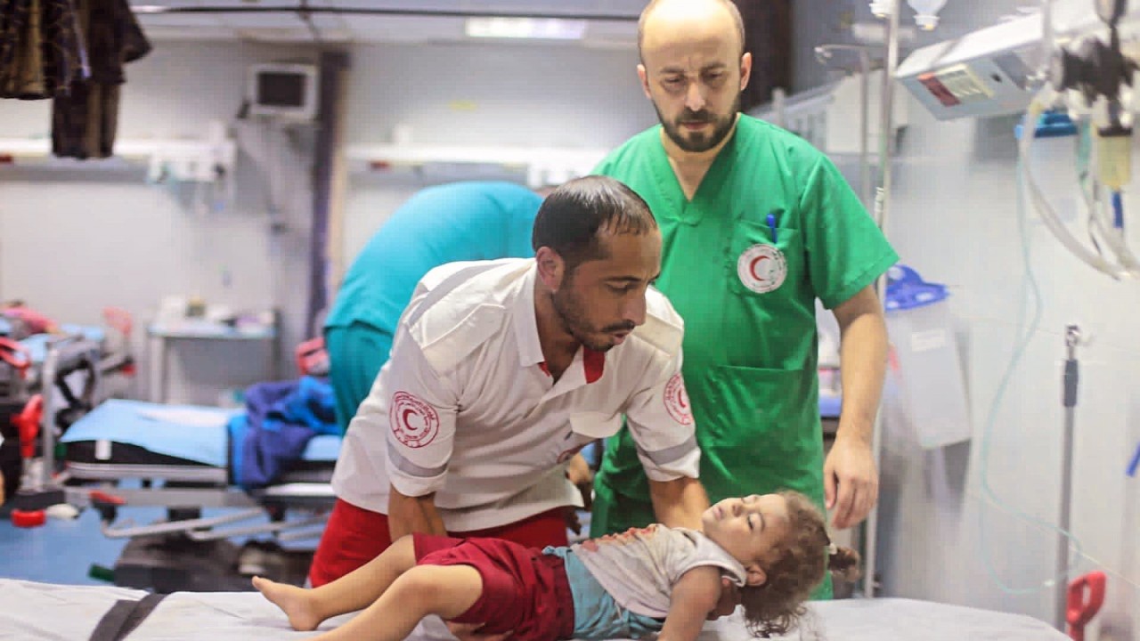 Gazze'de sağlık sistemi alarm veriyor! Yaralıların tahliyesi için geçişlerin derhal açılması çağrısı yapıldı
