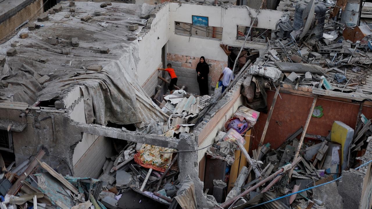 Gazze’ye İsrail saldırıları gece boyunca devam etti