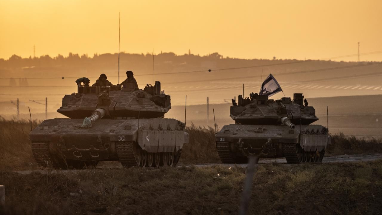 Gazze Şeridi’ne karadan giren İsrail güçleri, kuzeyden ve batıdan ilerlemeye çalışıyor