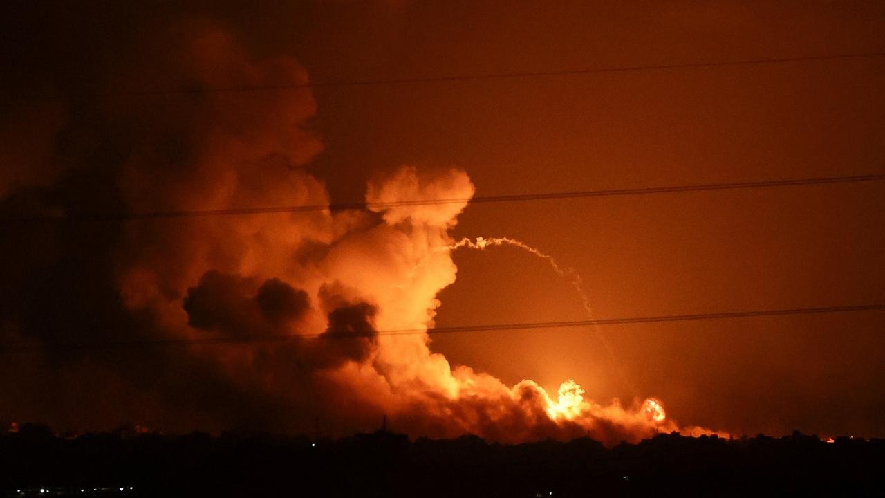İsrail, Gazze Şeridi’ne gece boyunca ölümcül saldırılarını sürdürdü