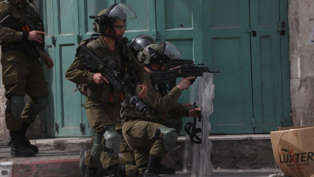 İsrail, işgal altındaki Batı Şeria'da Filistinli bir çocuğu öldürdü
