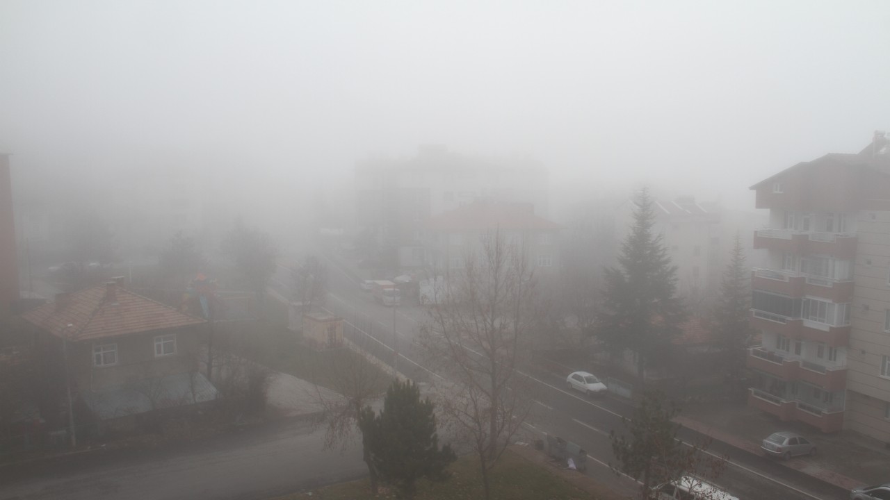 Beyşehir'de yoğun sis