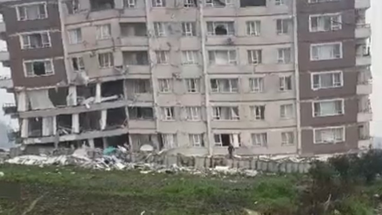 Depremde 9 kişinin öldüğü binanın müteahhidi: Bu apartmanı hatırlayamadım