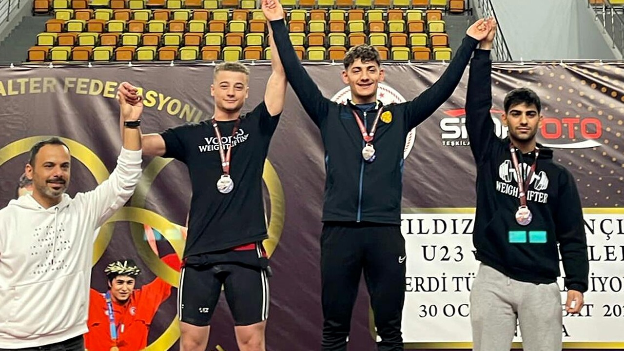 Karatay’ın başarılı haltercisi  Türkiye ikincisi oldu