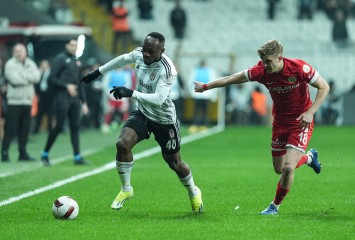 Art arda üçüncü mağlubiyet: Beşiktaş, evinde Antalyaspor'a kaybetti