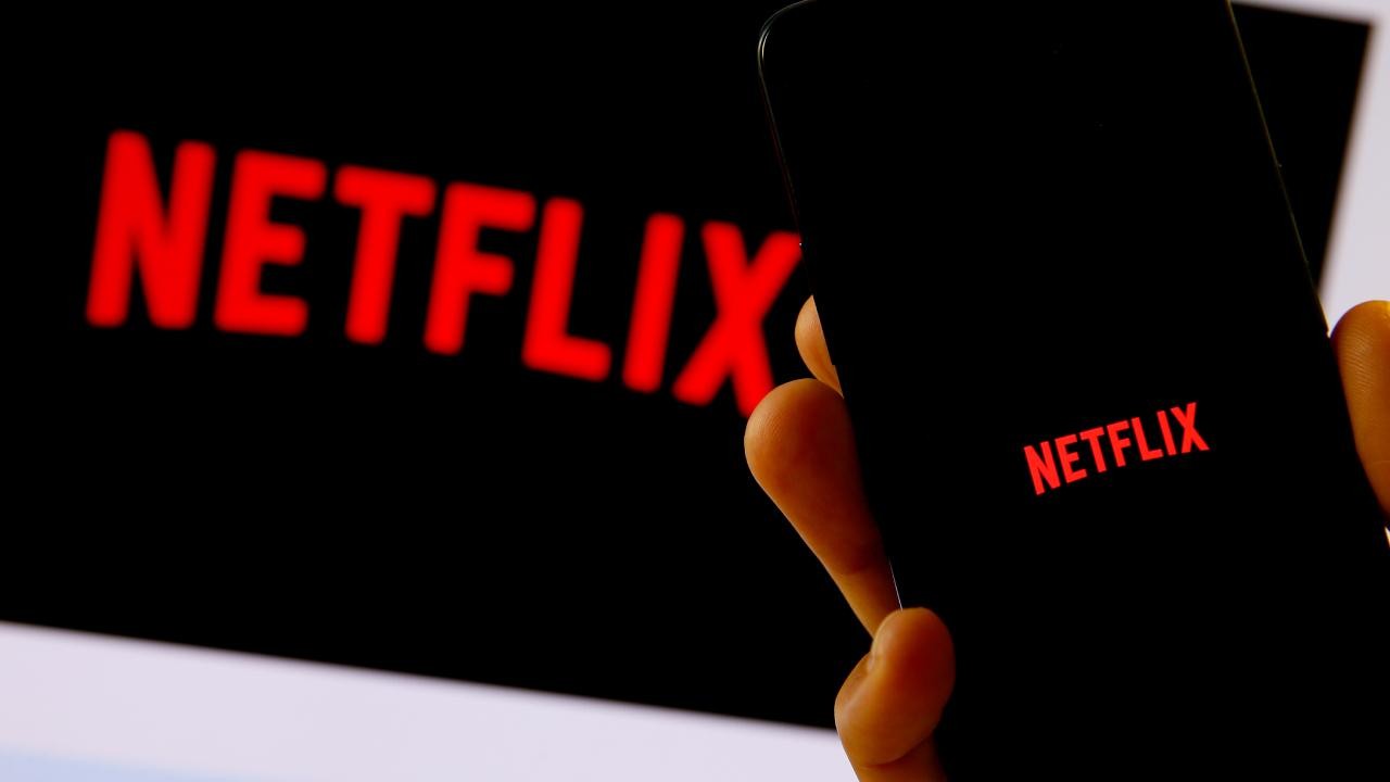 Meta 'Facebook kullanıcılarının kişisel verilerini' Netflix'e sattı iddiası