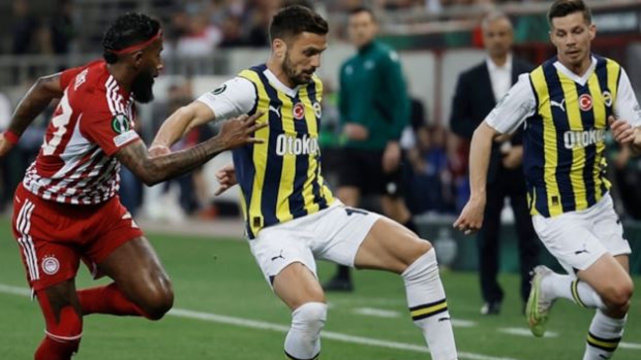 Fenerbahçe - Olympiakos: İlk 11'ler belli oldu