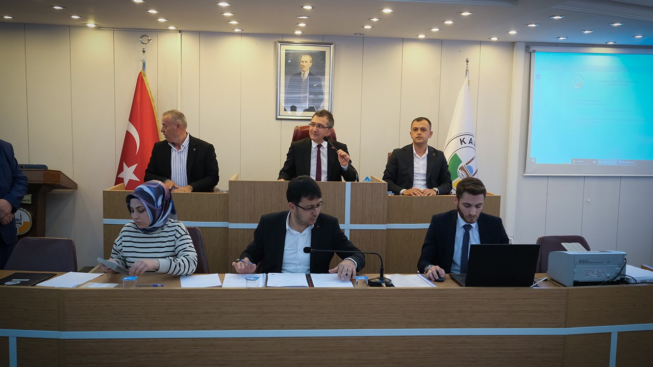 Karapınar Belediyesi’nde yeni dönemin ilk meclis toplantısı