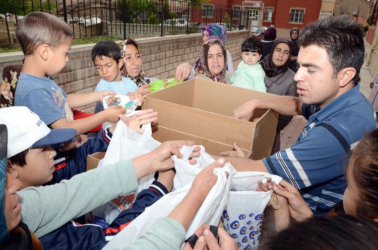 Konya'da fener alayı ve şivlilik coşkusu