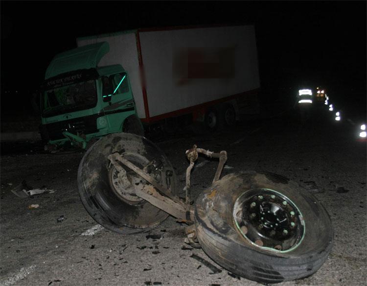 Konya'da feci kaza: 3 ölü, 1 yaralı