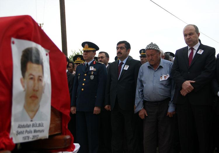  Konya'da şehit polise son görev