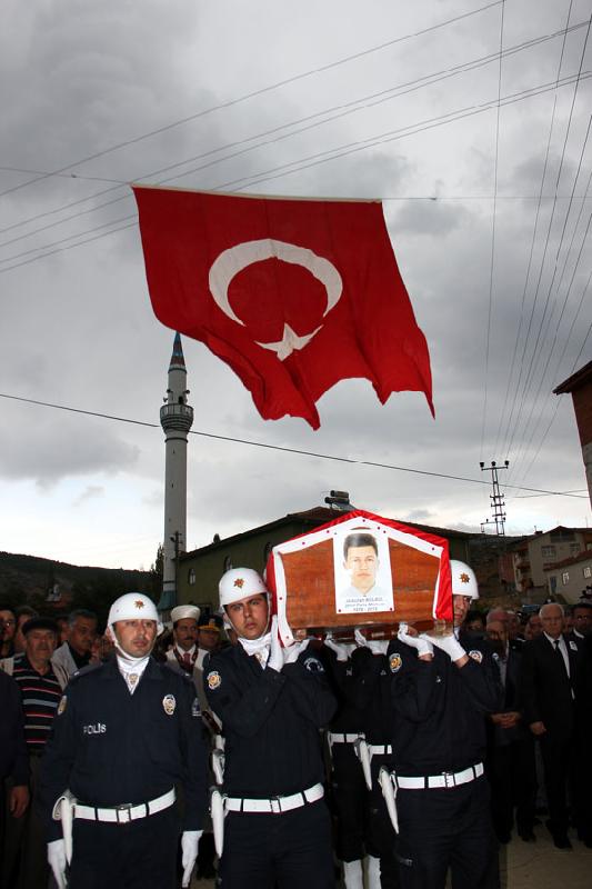  Konya'da şehit polise son görev