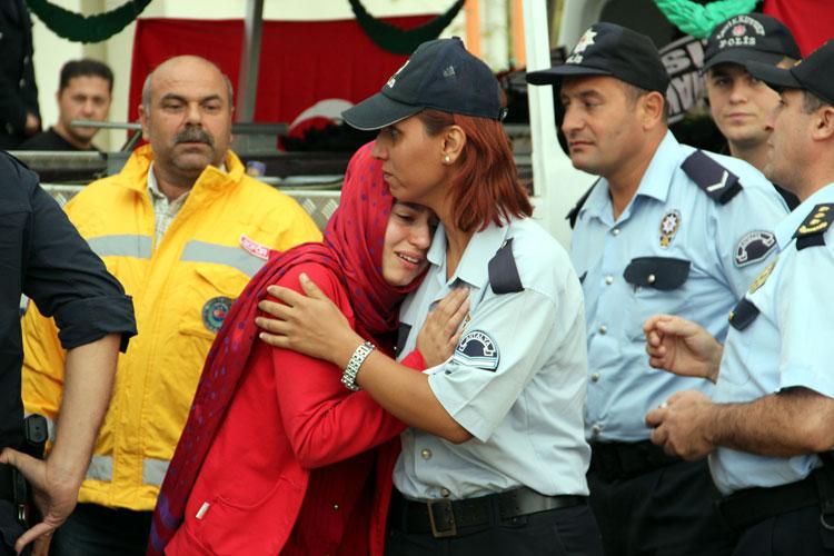  Konya'da şehit polise son görev