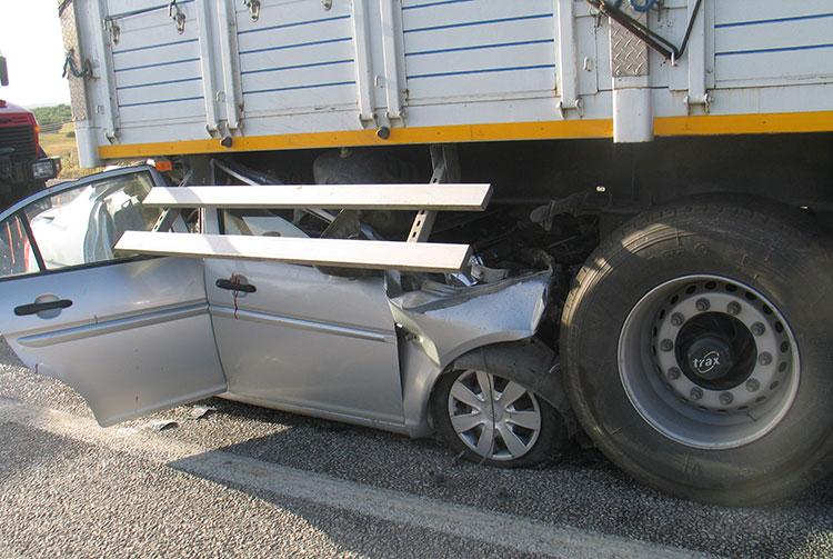 Konya'da trafik kazası: 2 ölü, 2 yaralı