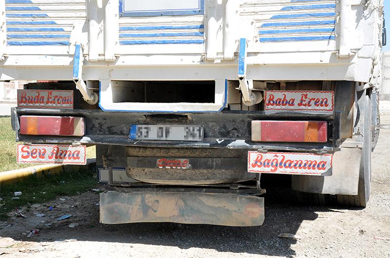 Akıllarda kalan kamyon arkası yazıları