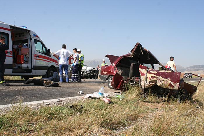 Konya'da feci kaza: 1 ölü, 3 yaralı