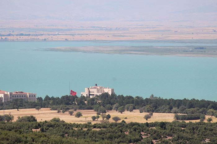 Beyşehir Gölü'nde tehlike çanları