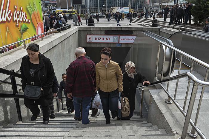 Ülke genelinde elektrik kesintisi
