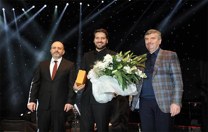 Sami Yusuf ile Kutlu Doğum Coşkusu yaşandı