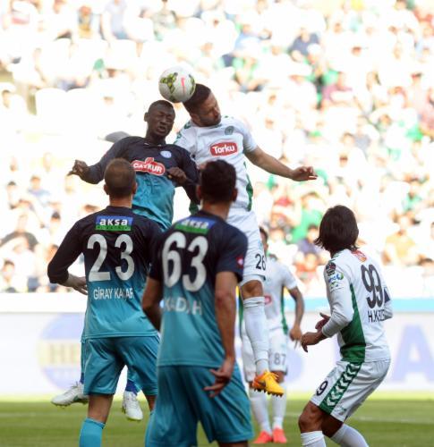 Torku Konyaspor - Çaykur Rize Spor ile karşılaştı