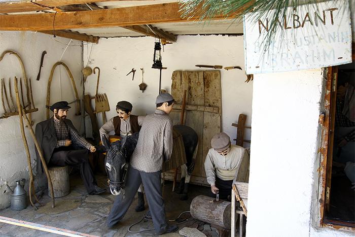 ''Maket Köy''ünü büyütmek istiyor