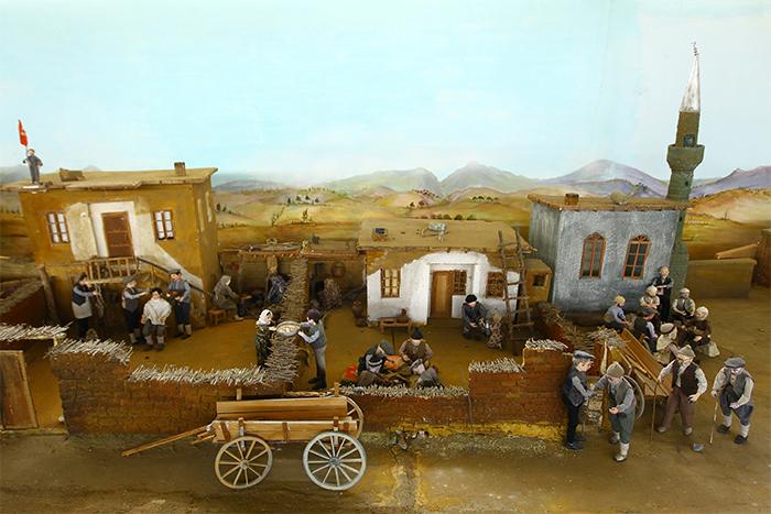 ''Maket Köy''ünü büyütmek istiyor