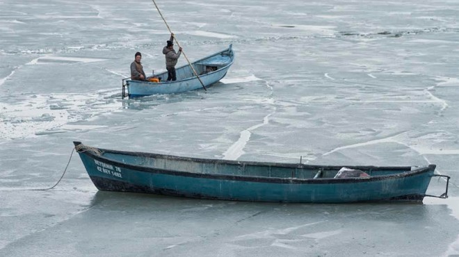 Beyşehir Gölü dondu!