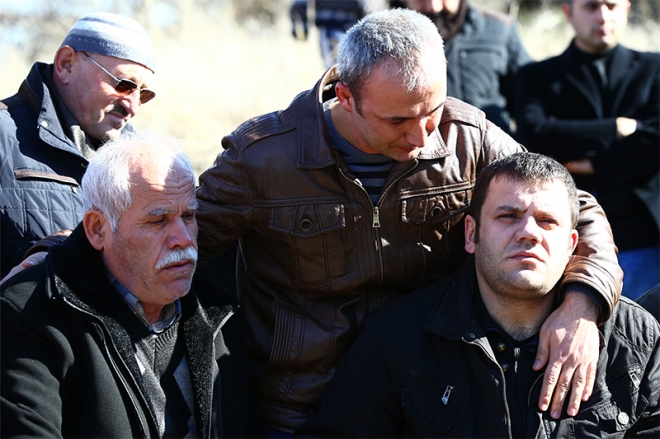 Şehit babası Vali Erol'a sarıldı: Vatan sağolsun