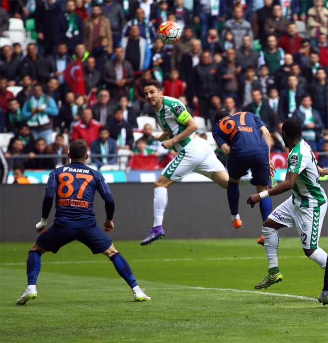 Konyaspor, Başakşehir'i Konya'da konuk etti