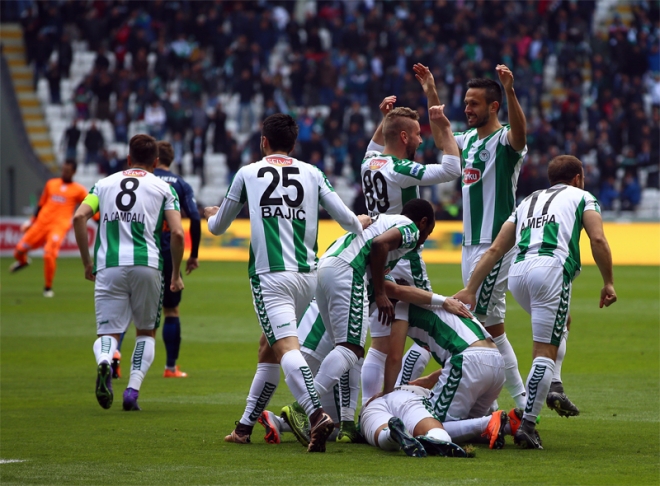 Konyaspor, Başakşehir'i Konya'da konuk etti