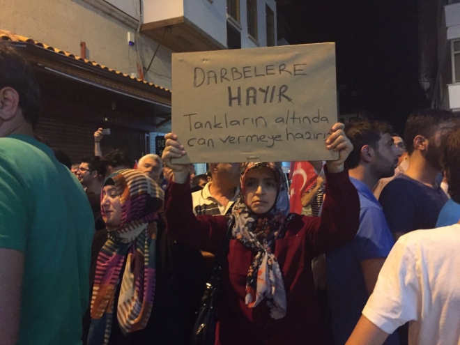 Konya'da halk sokağa döküldü