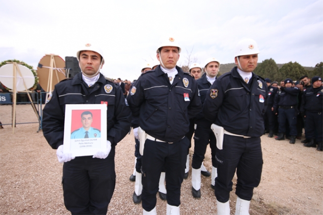Şehit polis memuru Oğuzhan Duyar'a son görev