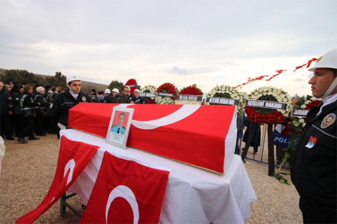 Şehit polis memuru Oğuzhan Duyar'a son görev