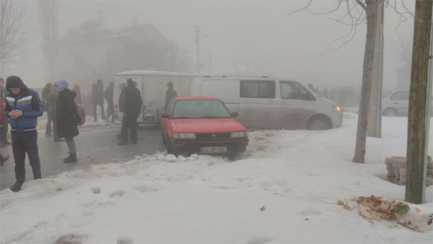 Konya’da kent merkezinde sis etkili oldu