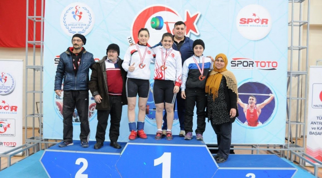 Halter’de Konyalı Sporcudan 4 Türkiye Rekoru