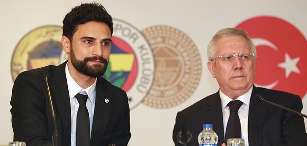 Mehmet Ekici resmen Fenerbahçe’de
