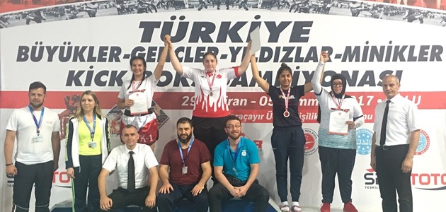 Aybüke Betül Aras, Kick Boks’ta Türkiye şampiyonu