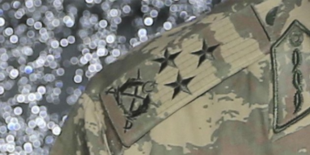 2 korgeneral, 1 tuğgeneral ve 19 albay emekliliğe sevk edildi