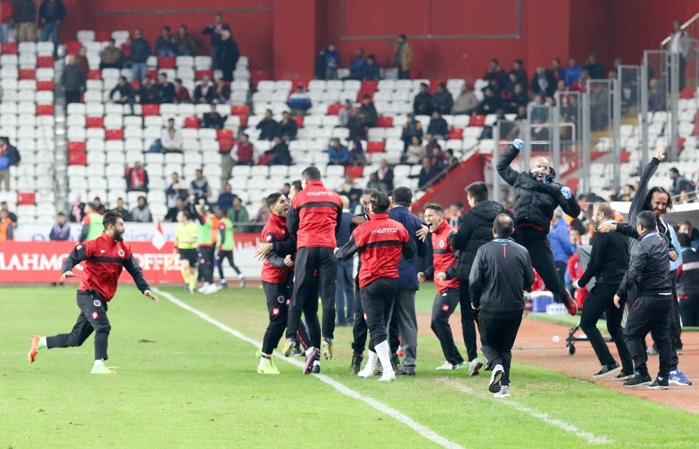 Süper Lig: Antalyaspor: 1 - Gençlerbirliği: 1 (Maç sonucu)