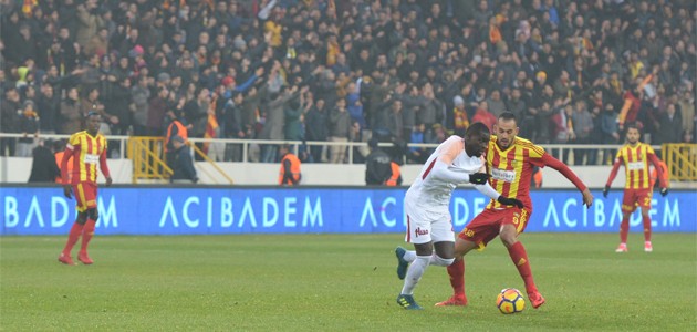 Galatasaray, liderliği Malatya’da bıraktı