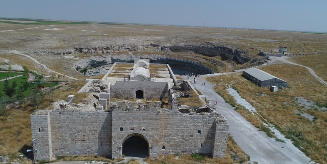 Konya’da tarihi ve doğal güzelliğin buluştuğu mekan: Obruk Hanı