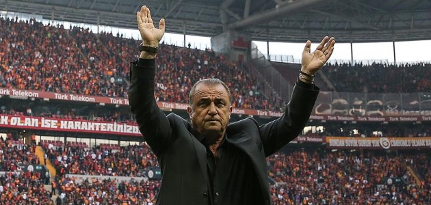 Galatasaray Teknik Direktörü Terim: Taraftarımıza güzel bir hediye verdiğimiz için mutluyuz