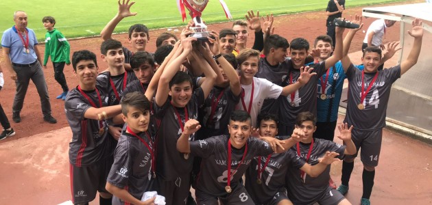 Meramlı karakartallar Türkiye şampiyonu oldu
