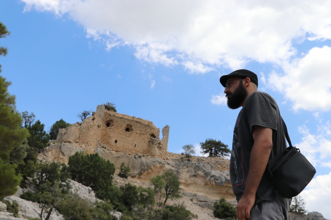 Torosların sakladığı Mennan Kalesi ziyaretçilerini bekliyor