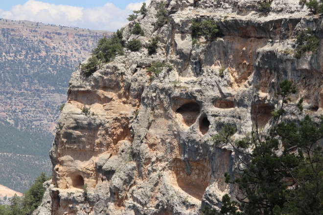 Torosların sakladığı Mennan Kalesi ziyaretçilerini bekliyor