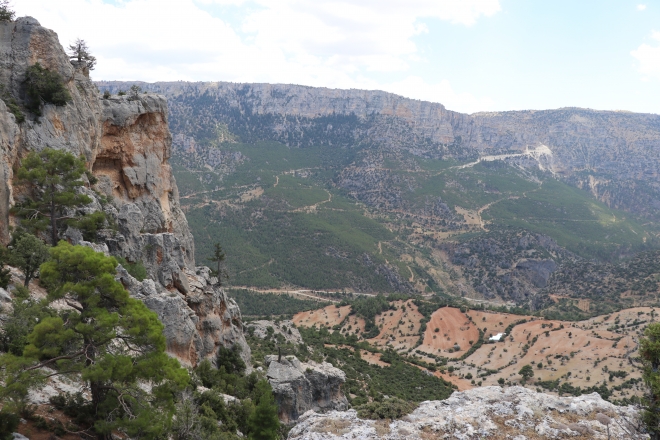 Torosların sakladığı Mennan Kalesi ziyaretçilerini bekliyor