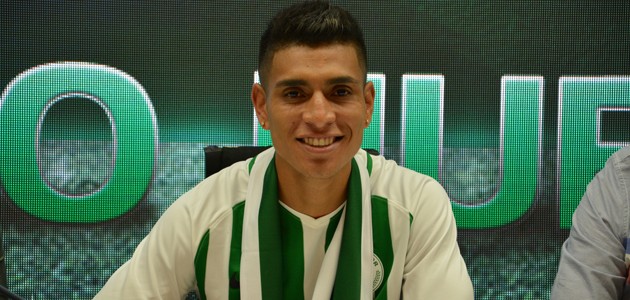 Atiker Konyaspor’dan yeni transfer! Perulu milli futbolcu imzayı attı