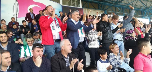 Başkan Özgüven’den 8-0’lık galibiyetin ardından futbolculara tebrik